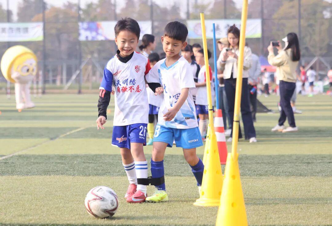 世界杯直播地址-集结出战！顺德“德甲”北滘赛区燃战火，掀全民足球狂欢