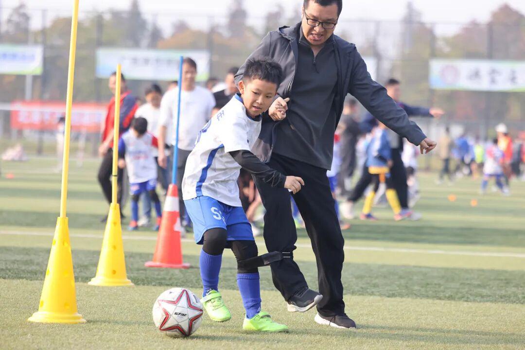 世界杯直播地址-集结出战！顺德“德甲”北滘赛区燃战火，掀全民足球狂欢