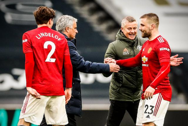 林良锋：穆里尼奥已非穆里尼奥，他只剩大巴和苟活